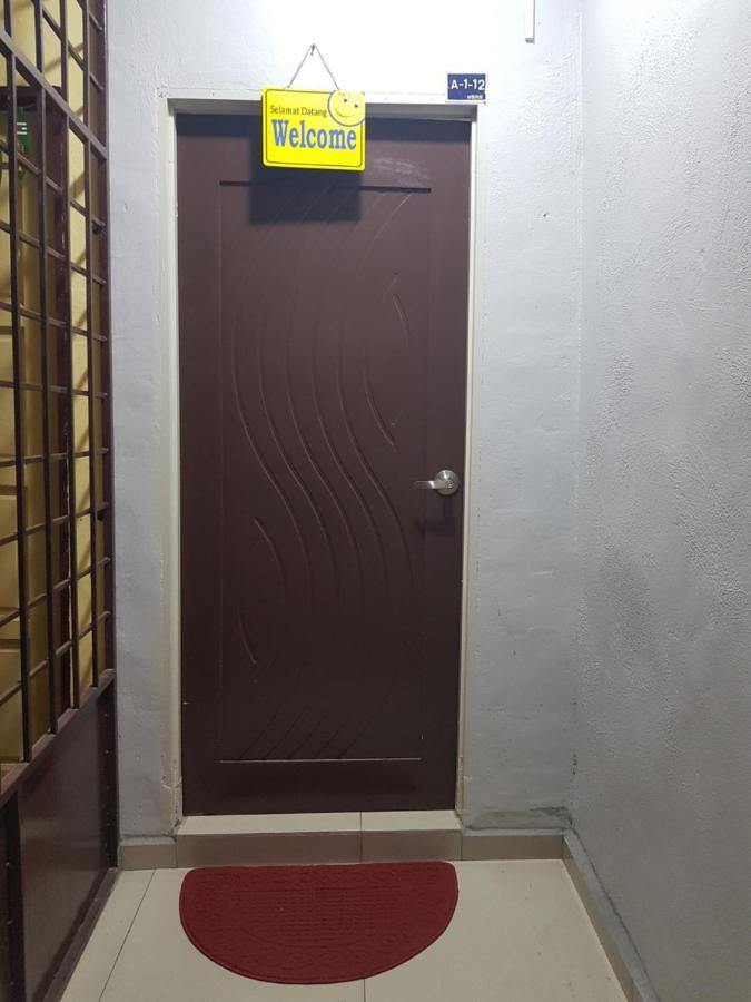 Oyo Home 90250 Sutera Wangi 3Bhk Apartment Ayer Keroh Luaran gambar